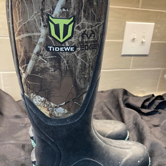 TIDEWE Hunting Boots, Size 6, Waterproof, Insulated, Warm, Rubber, Realtree Edge - Picture 1 of 5